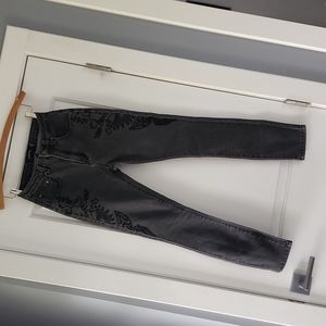 Mink Pink faded black embroidered jeans!
